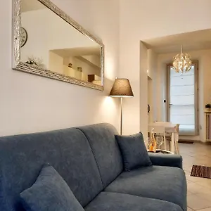 https://la-perla-sul-lago-di-como.it-lombardy.com
